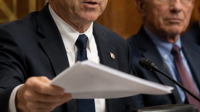 Rand Paul Issues Subpoena to Fauci to Address COVID-19 Origins