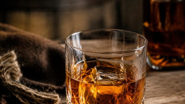 Discover the Unique Appeal of Clan Fraser Blended Scotch Whisky