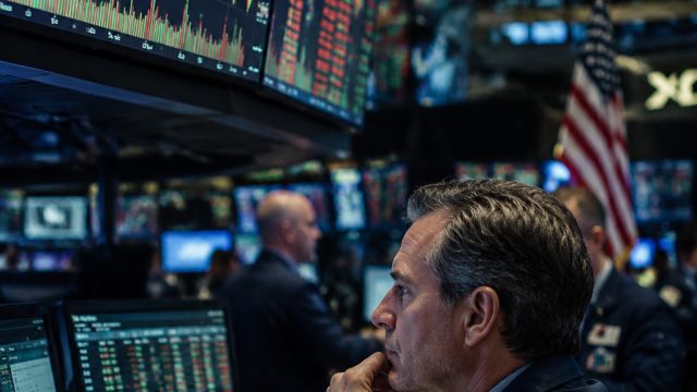 Understanding Verizon's Stock Movements: What Investors Need to Know Now