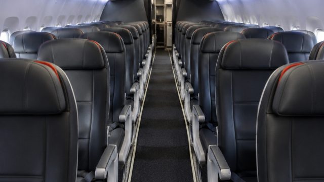 American Airlines Enhances A319 and A320 Interiors for Passengers