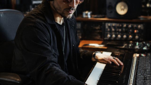 Exploring the Timeless Fusion of Sound in Vito Dito's New EP