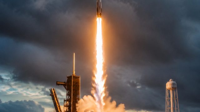 SpaceX's Bold Move: $25 Billion Bond Sale Amid Market Turbulence