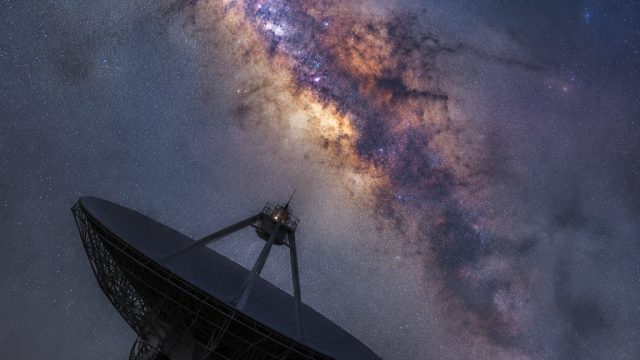 New Insights into the Heart of Our Milky Way: A Stunning Cosmic Capture