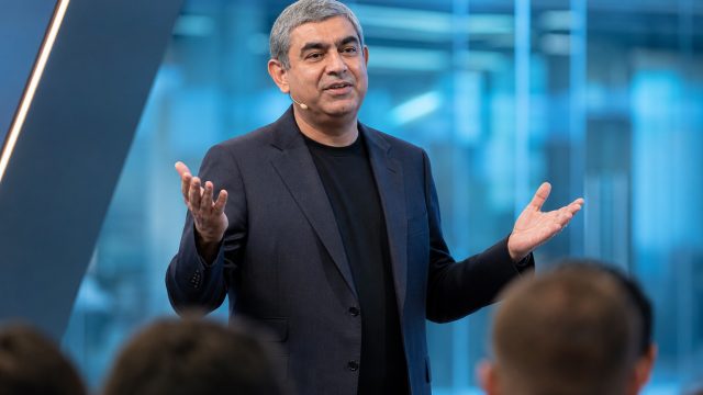 Vishal Sikka Launches Startup Aiming to Transform IT Services Landscape